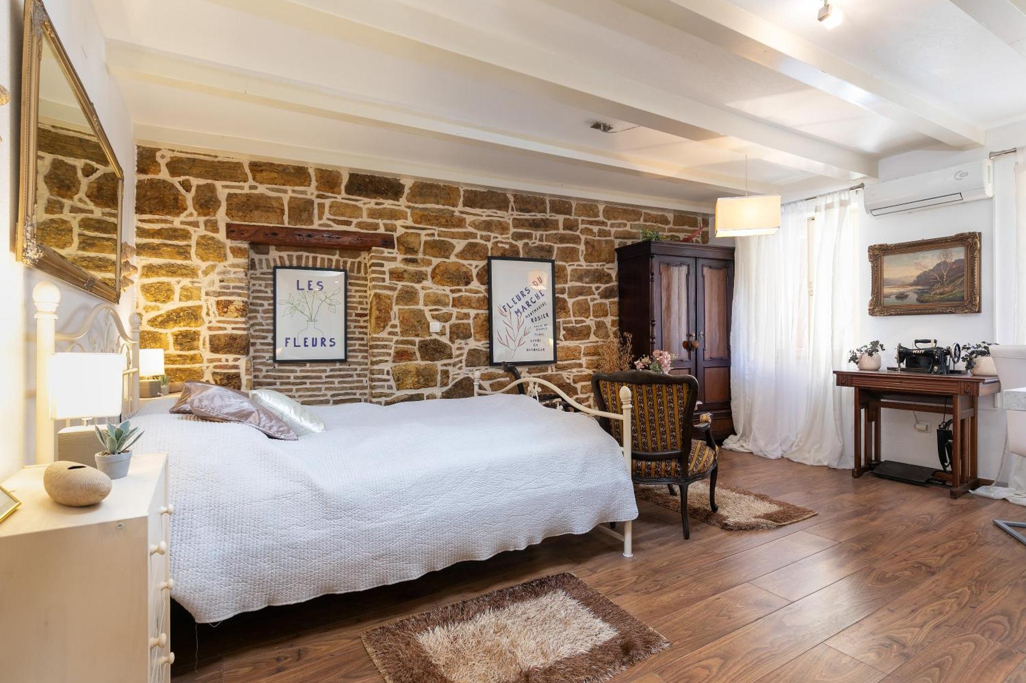Duplex Apartment Camelia In Charming Old Town 罗维尼 外观 照片