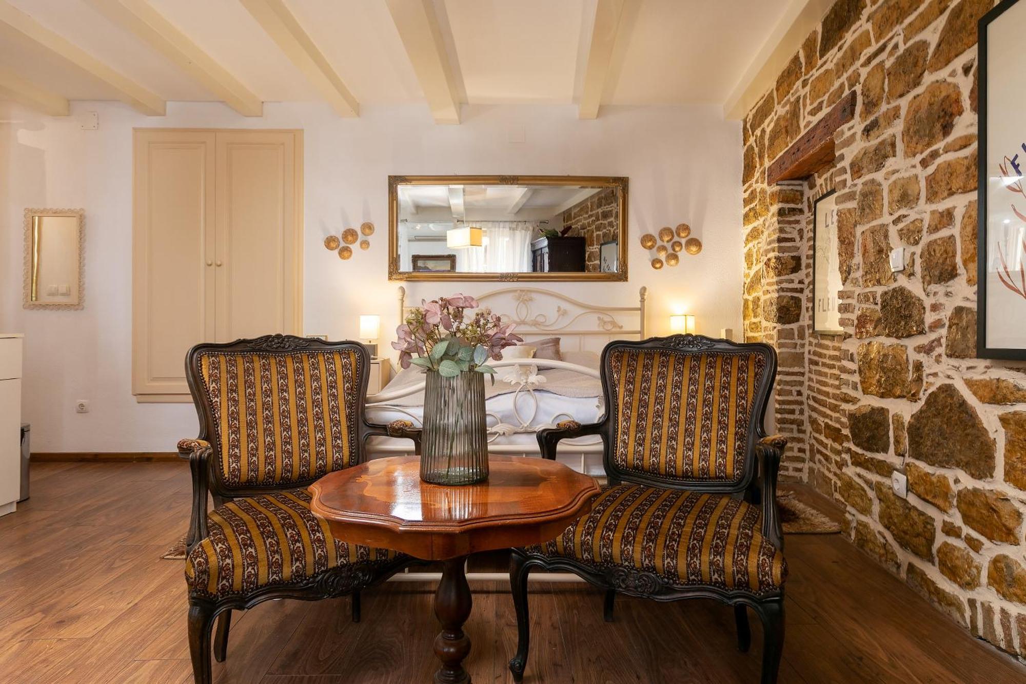 Duplex Apartment Camelia In Charming Old Town 罗维尼 外观 照片