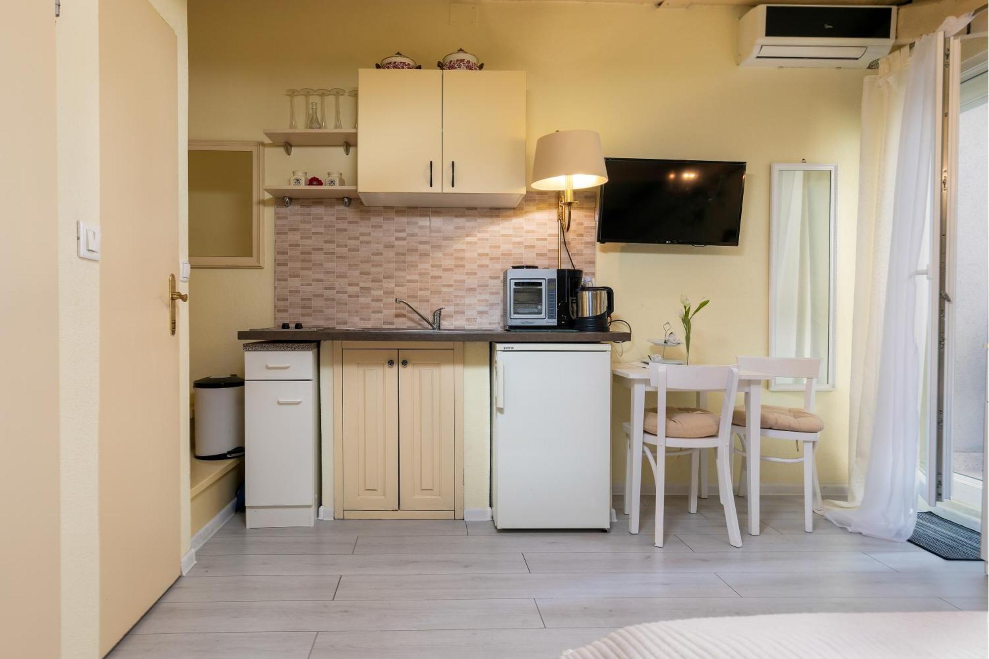 Duplex Apartment Camelia In Charming Old Town 罗维尼 外观 照片